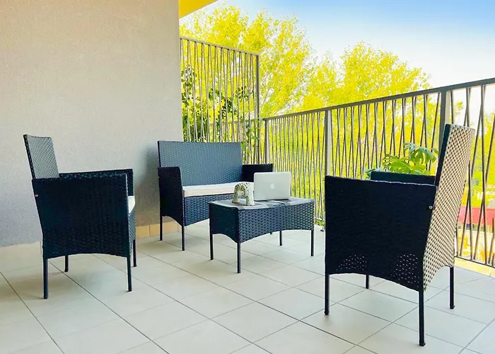 Green Living With Terrace & Garage By Ndp Rent